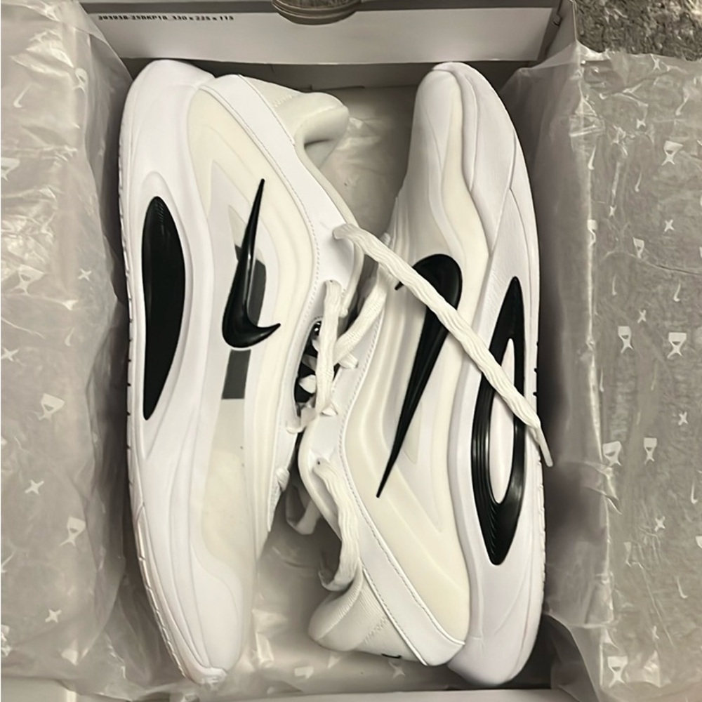 Nike Aja One